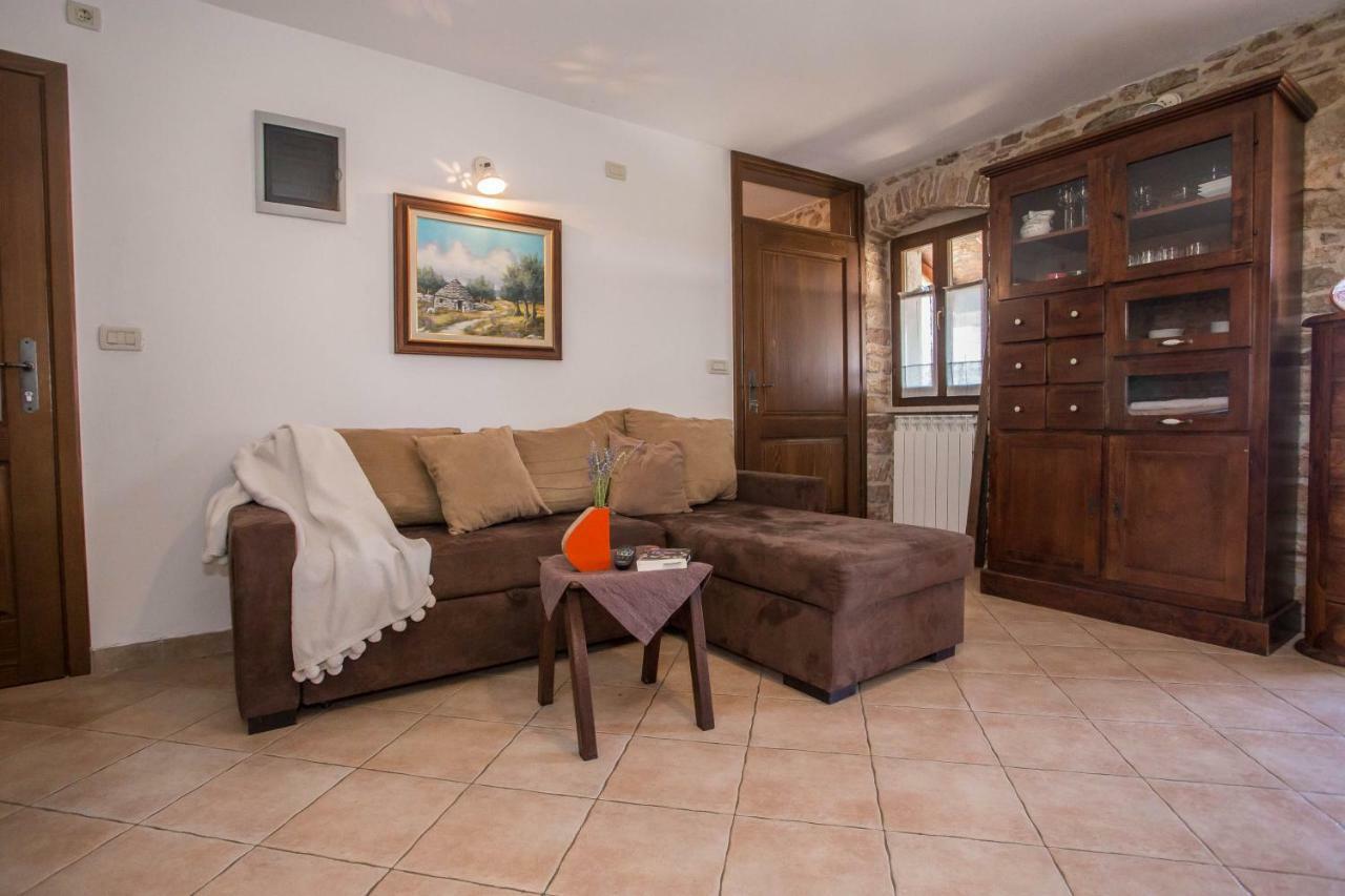 Nona Nina Apartment Vižinada Екстериор снимка